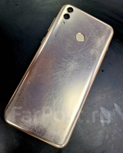 Honor 8C. �/�, 32 ��, �������, 3G, 4G LTE, Dual-SIM ����