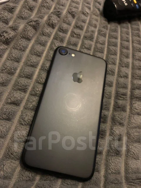 Apple iPhone 7. �/�, 32 ��, ������ ����