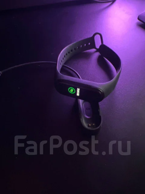 Xiaomi Mi Band 4 ����