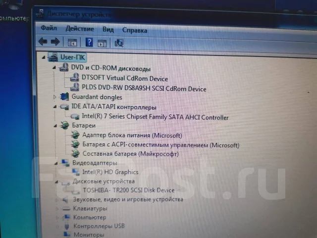 Lenovo B590. 15.6", ��� 4 ��, ���� 240���, WiFi: 1, Bluetooth: 1, ����������� �� 2��. ����