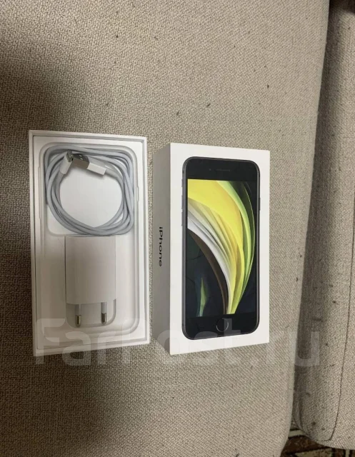 Apple iPhone SE 2020. �/�, 64 ��, ������, 4G LTE ����