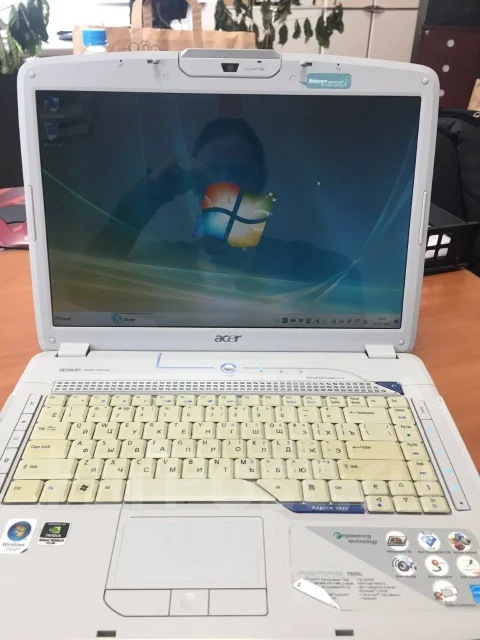 Acer. WiFi: 1, Bluetooth: 1 ����