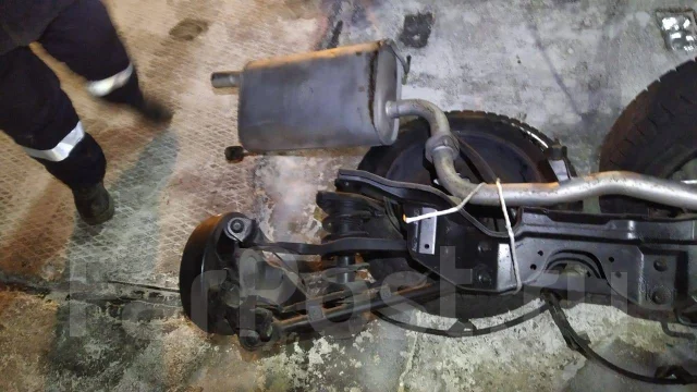 Nissan Avenir Salut. W11010064 ����