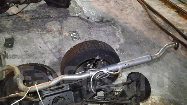 Nissan Avenir Salut. W11010064 ����