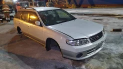 Nissan Avenir Salut. W11010064 ����