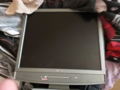 Asus. 15", ���������� �� (LCD, LED, QLED) ����