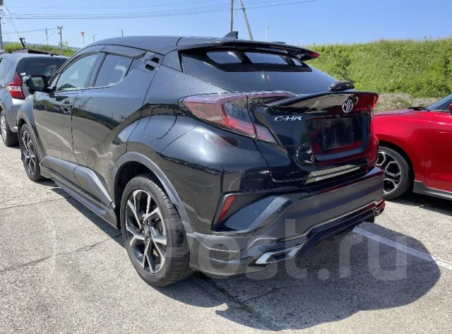 Toyota C-HR. ZYX10, 2ZRFXE ����