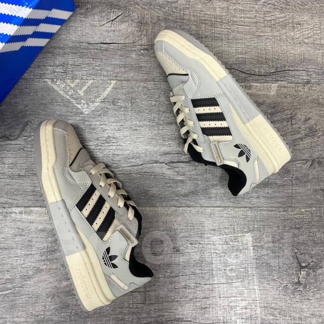 Adidas forum outlet 43