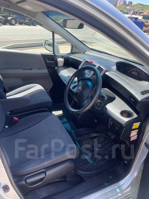 Прокат авто (аренда авто) Honda Freed 2010г. Б/П1600р/сутки, эконом ...