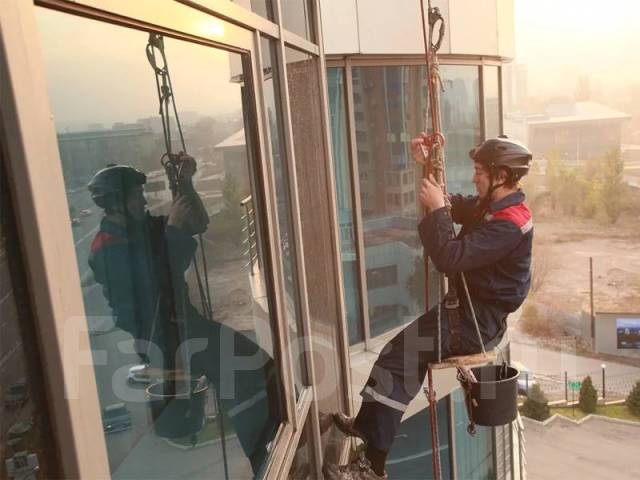 Мойка фасадов/лоджий/окон/балконов. Высотные работы во Владивостоке