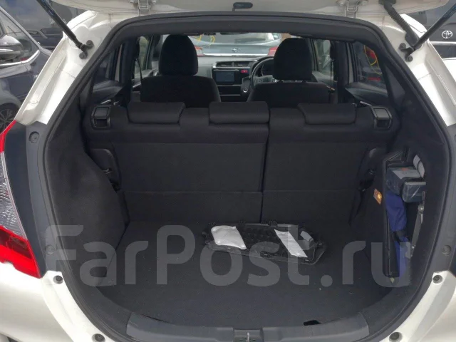 Honda Fit. GP5, LEB ����