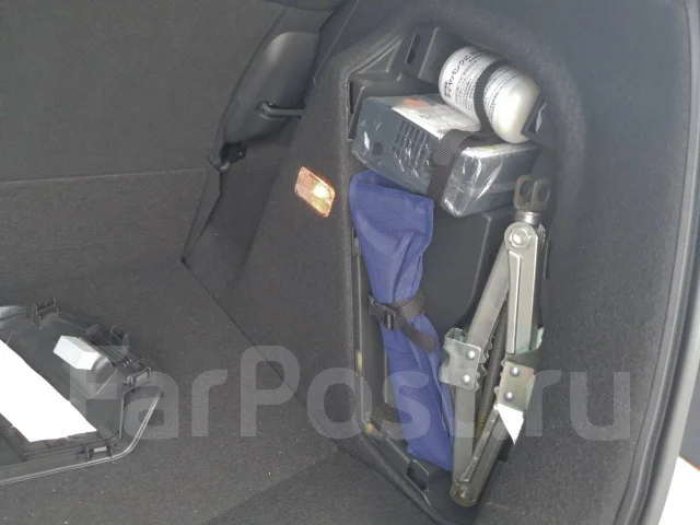 Honda Fit. GP5, LEB ����