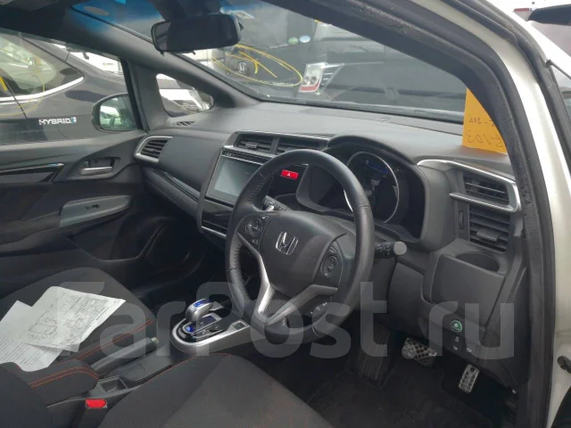 Honda Fit. GP5, LEB ����