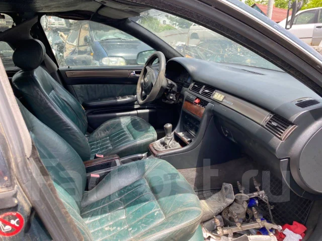 Audi A6 ����