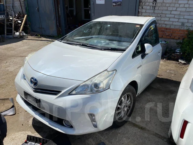 Toyota Prius a. ZVW41, 2ZRFXE ����