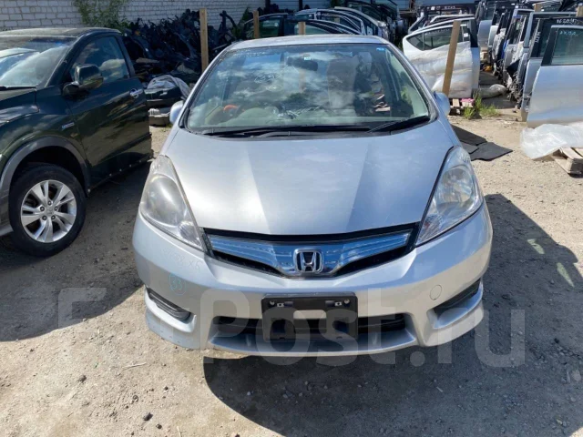 Honda Fit Shuttle. GP2, LDA ����