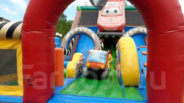 Надувные батуты, б/у, в наличии. Цена: 150 000₽ в Амурске