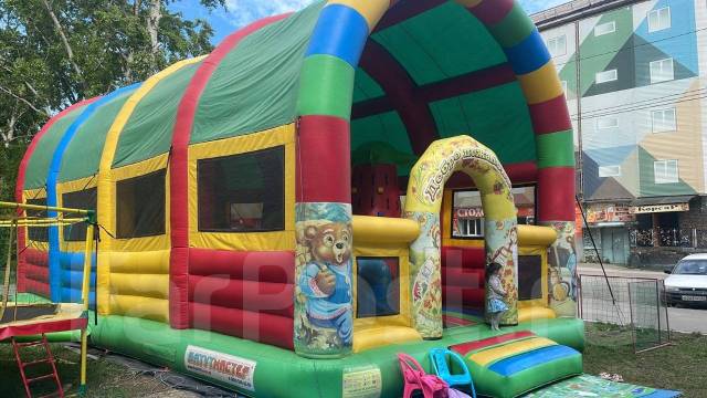 Надувные батуты, б/у, в наличии. Цена: 150 000₽ в Амурске