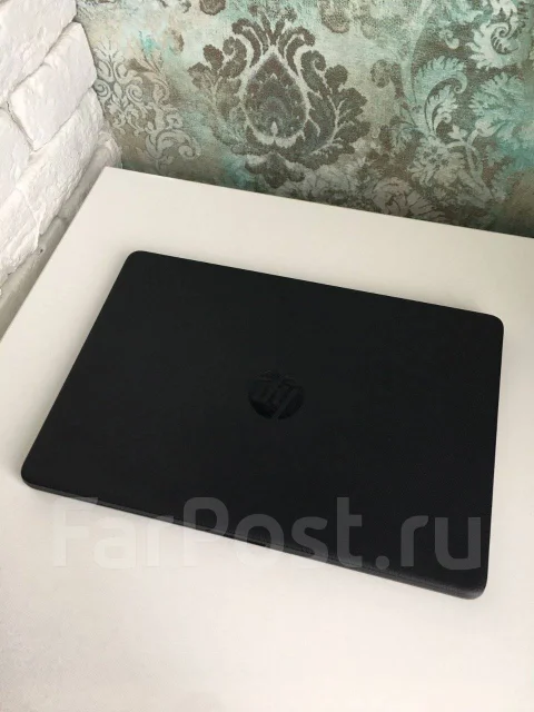 HP 14s. 14", 1,1����, ��� 8 ��, ���� 256���, WiFi: 1, Bluetooth: 1, ����������� �� 8��. ����