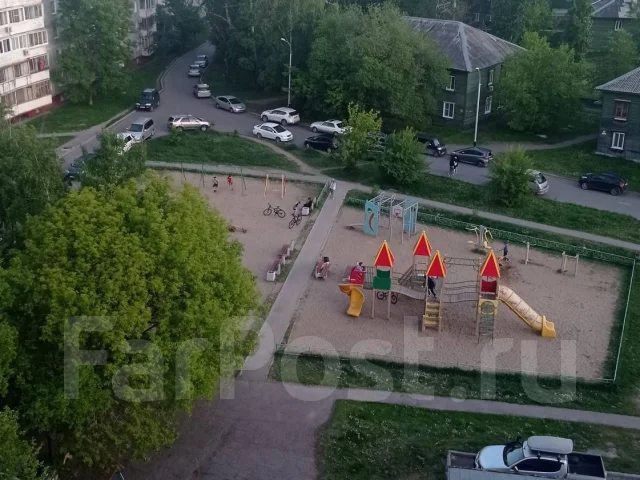 �������, ����� ������� 18. ��. ��������, 15���.��., 8/10 ���� ����
