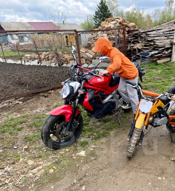 Suzuki SFV 400 Gladius. 400����. ��., ���������, ������ �� �� ����