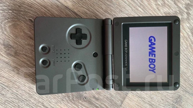 Nintendo Game Boy Advance SP ����