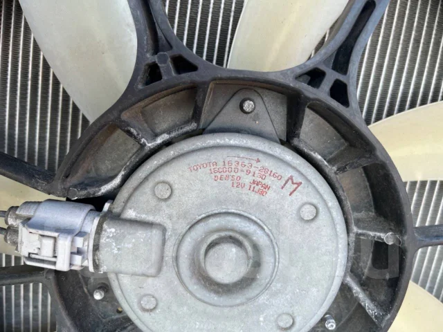 �������� Toyota Yaris 1640021260 ����