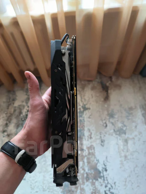 Radeon RX 580 ����