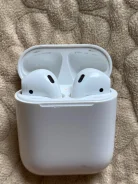 Apple AirPods ����