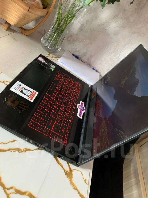 MSI GF63 Thin 10UC. 15.6", 2,5����, ��� 16 ��, ���� 512���, WiFi: 1, Bluetooth: 1, ����������� �� 8��. ����