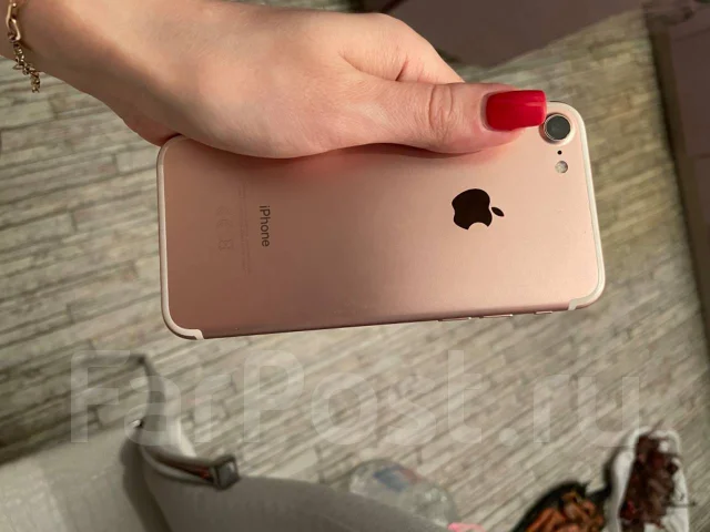 Apple iPhone 7. �/�, 32 ��, ������� ����