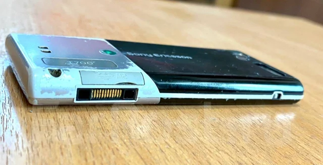 Sony Ericsson T700. �/�, �����������, ������ ����