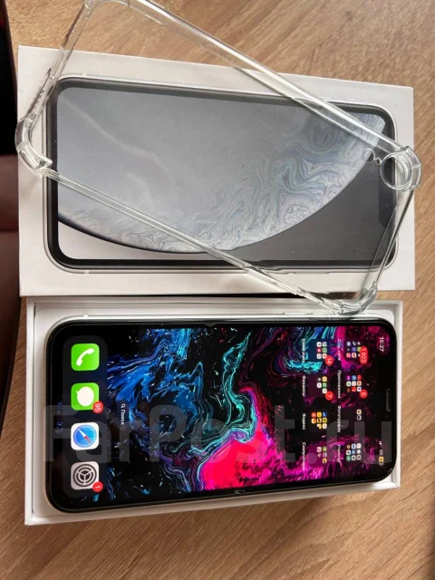Apple iPhone Xr. �/�, 64 ��, �����, 3G, 4G LTE, NFC ����