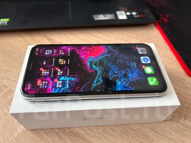 Apple iPhone Xr. �/�, 64 ��, �����, 3G, 4G LTE, NFC ����