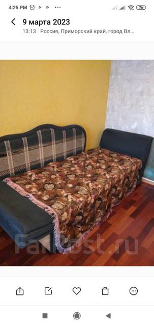Продам диван-тахту, б/у, в наличии. Цена: 1 000₽ во Владивостоке