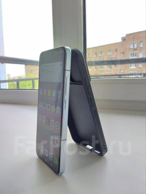 Xiaomi 13. �����, 256 ��, ���������, 3G, 4G LTE, 5G, Dual-SIM, NFC ����