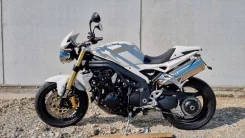 Triumph Speed Triple. 1 050����. ��., ��������, ���, � �������� ����