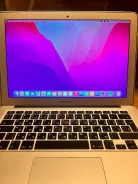 Apple MacBook Air 13 2015 Early. 13.3", 1,6����, ��� 8 ��, ���� 251���, WiFi: 1, Bluetooth: 1, ����������� �� 7��. ����
