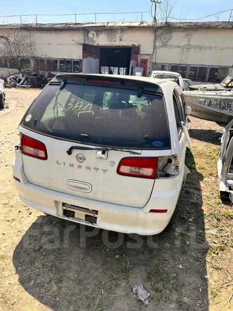 Nissan Liberty. RM12, QR20DE ����