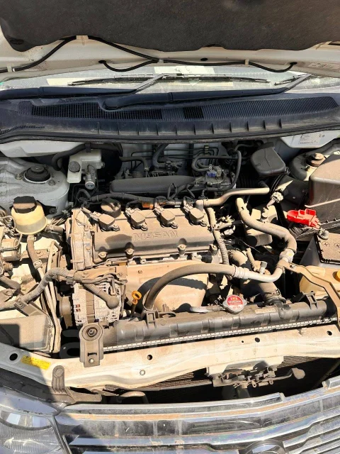 Nissan Liberty. RM12, QR20DE ����