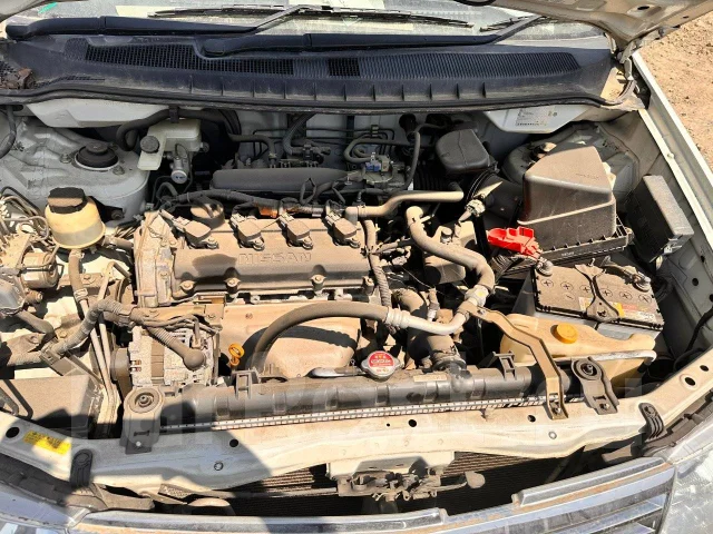 Nissan Liberty. RM12, QR20DE ����