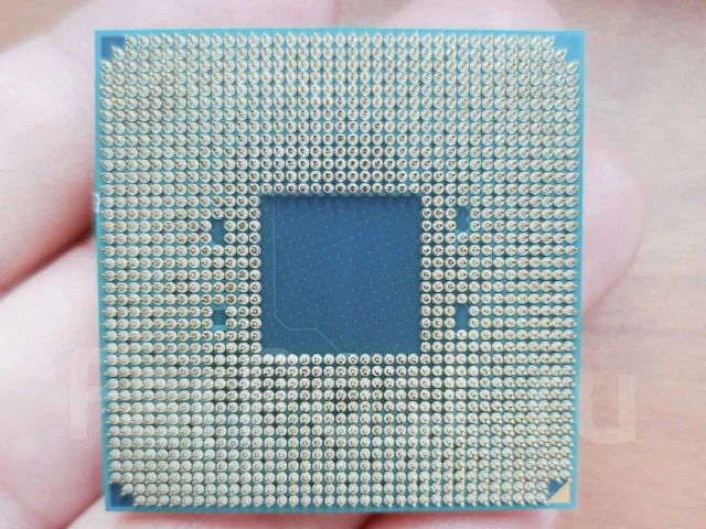 AMD Ryzen 7 2700 ����