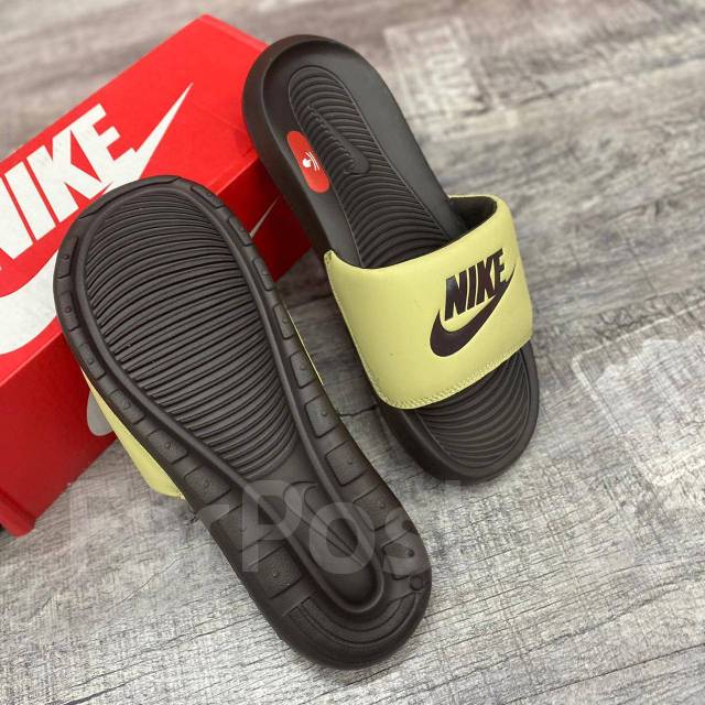 Nike benassi outlet 45