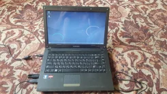 Samsung R425. 15.6", 2,5����, ��� 8 ��, ���� 500���, WiFi: 1, Bluetooth: 1, ����������� �� 1��. ����
