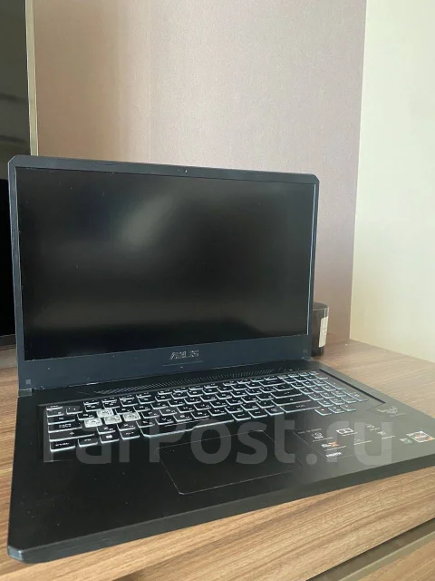 Asus TUF Gaming FX705DU. 17.3", 2,3����, ��� 16 ��, WiFi: 1, Bluetooth: 1 ����