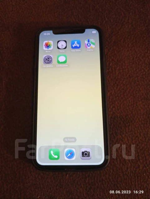 Apple iPhone X. �/�, 64 ��, ������, 4G LTE, NFC ����