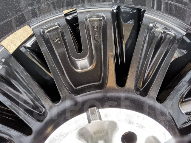 Mitsubishi. 7.0x18", 5x114.3, ET38 ����