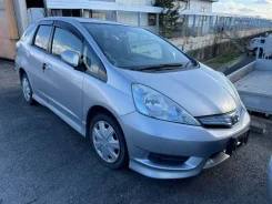 Honda Fit Shuttle. GP2, LDA ����