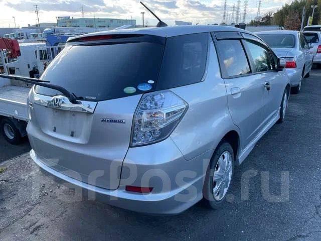 Honda Fit Shuttle. GP2, LDA ����