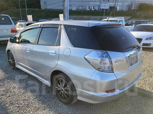 Honda Fit Shuttle. GP2, LDA ����